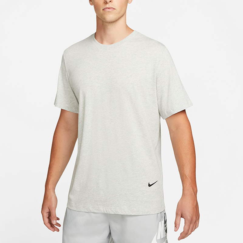 T-Shirt Nike Sustainability...